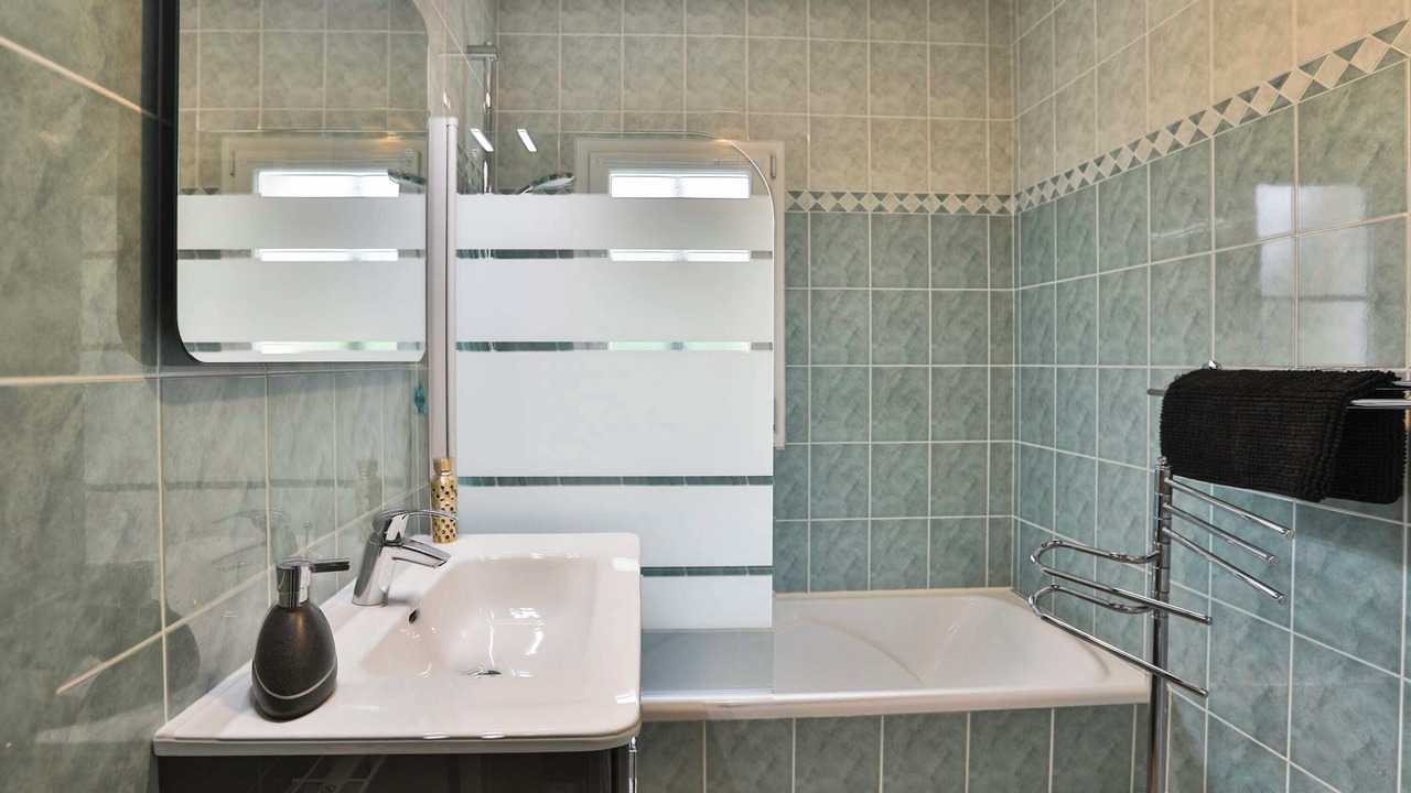 Photo of Bathroom in Talmont-Saint-Hilaire