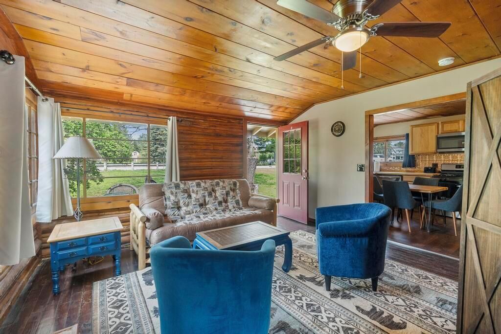Photo of Livingroom in Indian River
