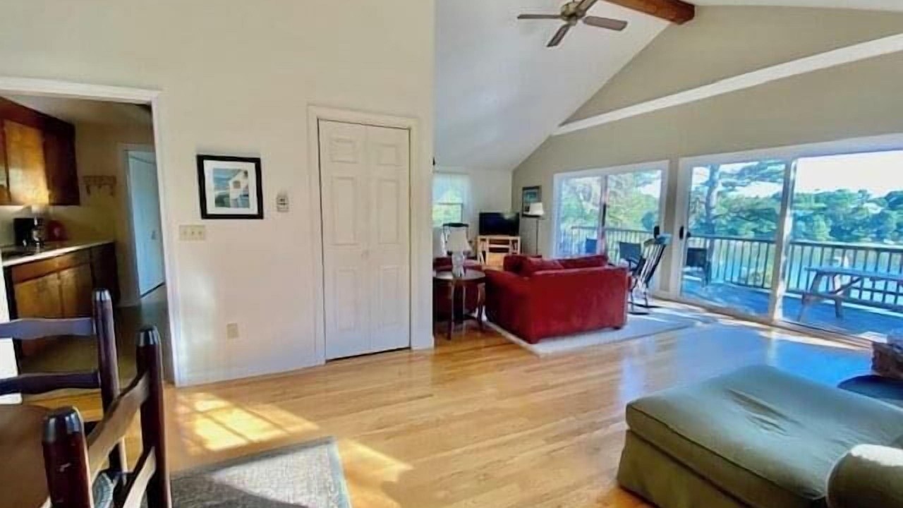 Photo of Livingroom in South Chatham