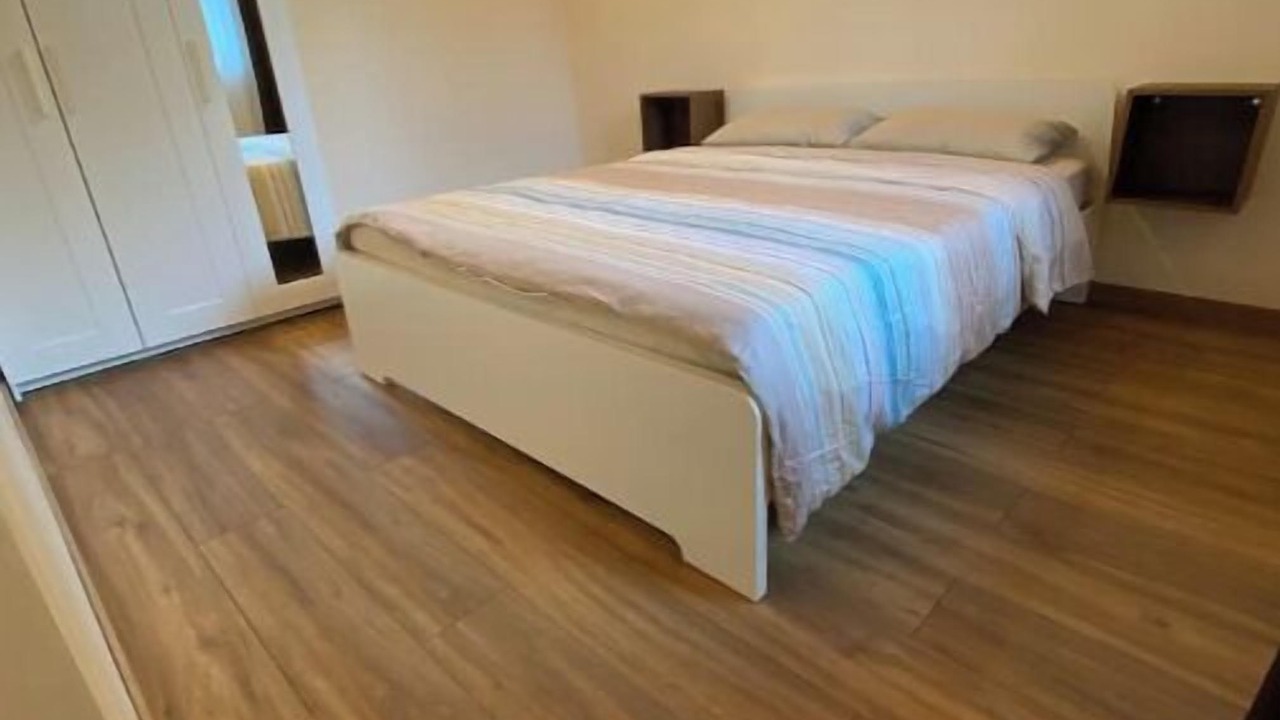 Photo of Bedroom in Louvres