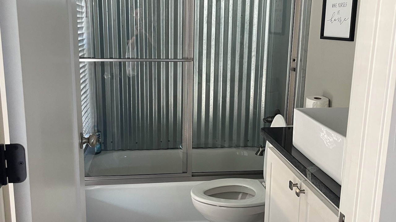 Photo of Bathroom in Glenwood