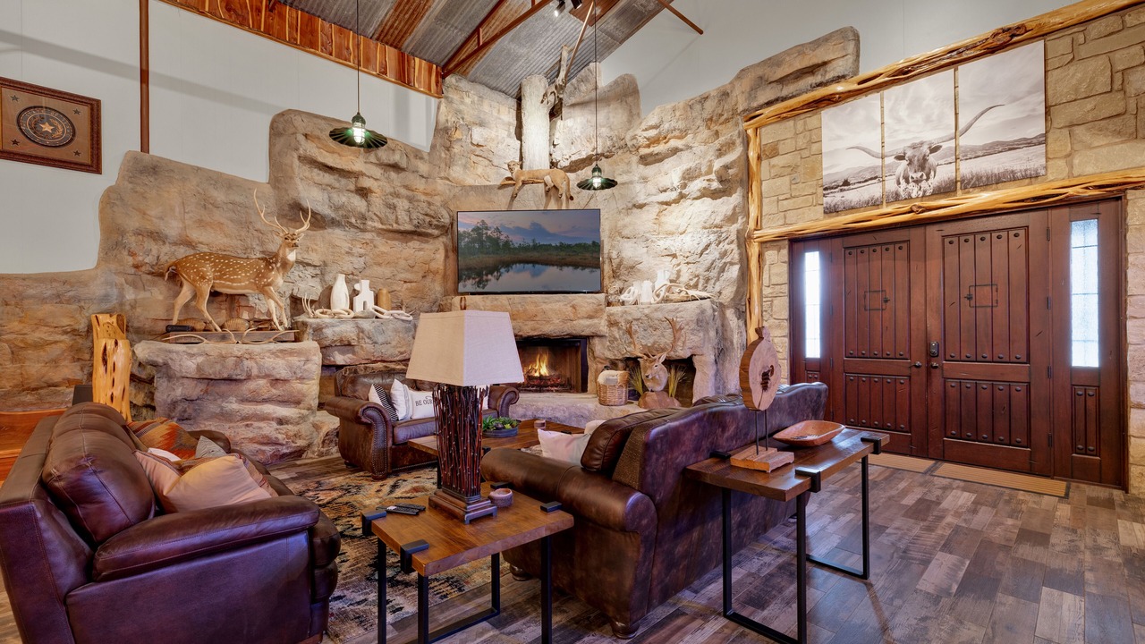 Photo of Livingroom in Johnson City