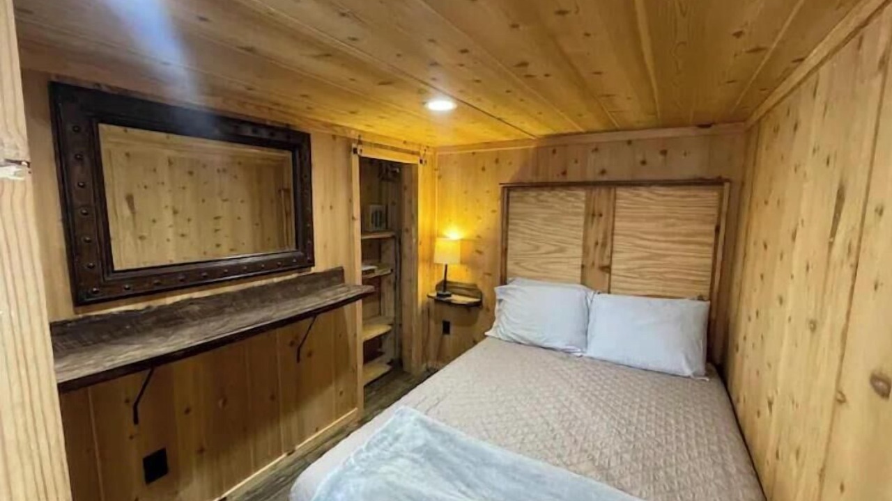 Photo of Bedroom in Topton