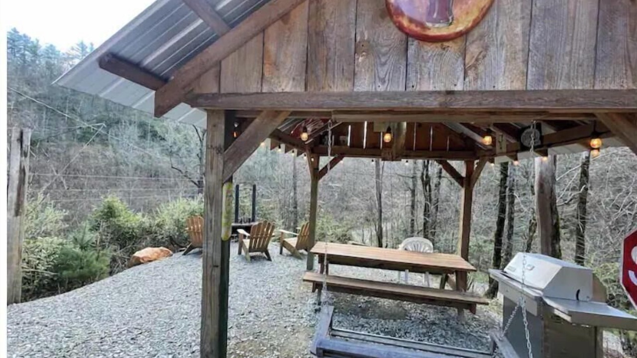 Photo of Outdoor in Topton