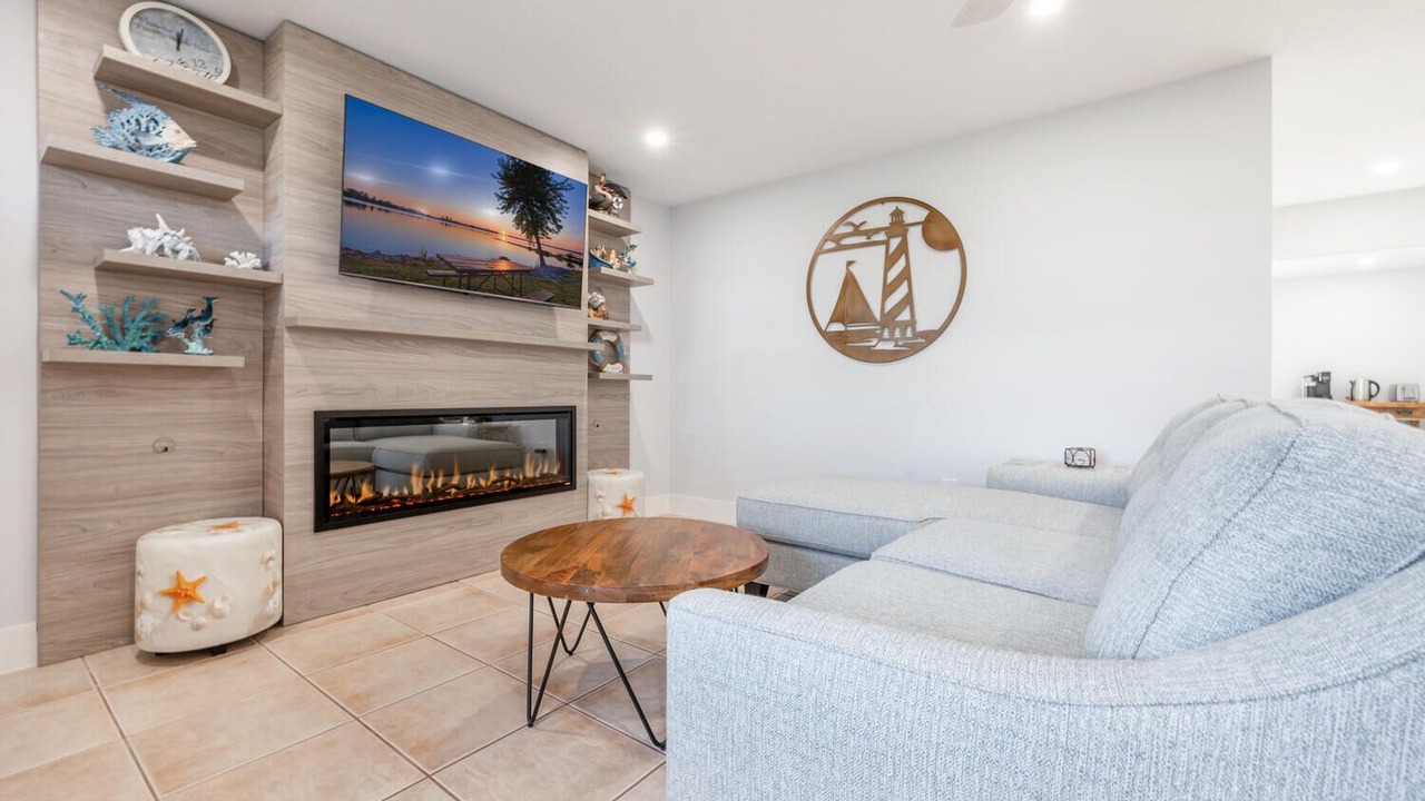 Photo of Livingroom in Willoughby Acres