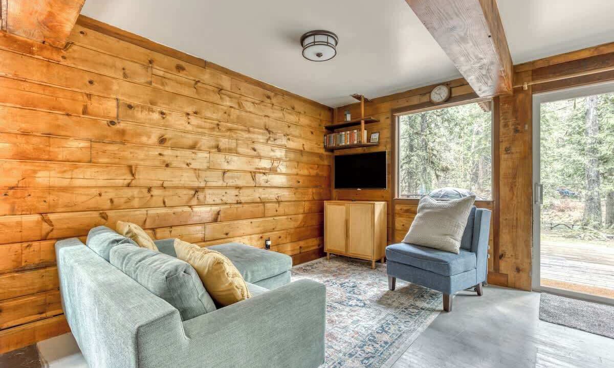 Photo of Bedroom in Welches