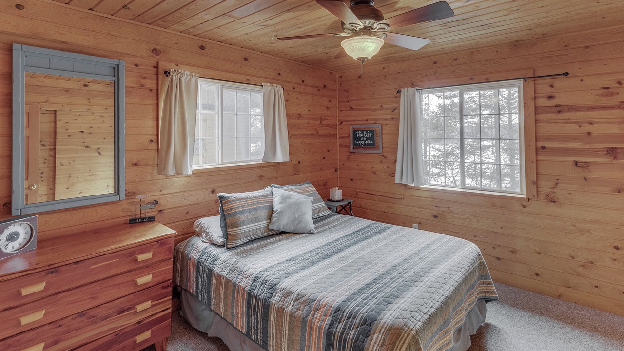 Photo of Bedroom in Remer