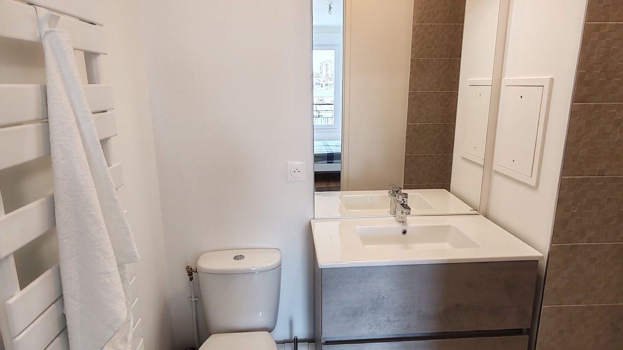 Photo of Bathroom in Zone d'amenagement concerte des Docks