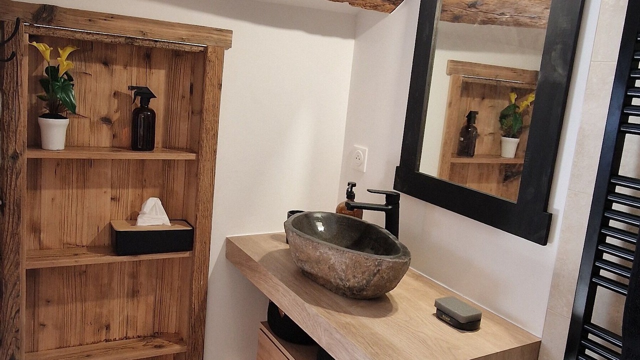 Photo of Bathroom in Chambery