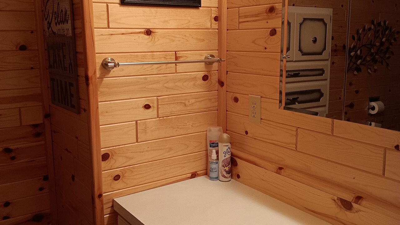 Photo of Bathroom in Herron