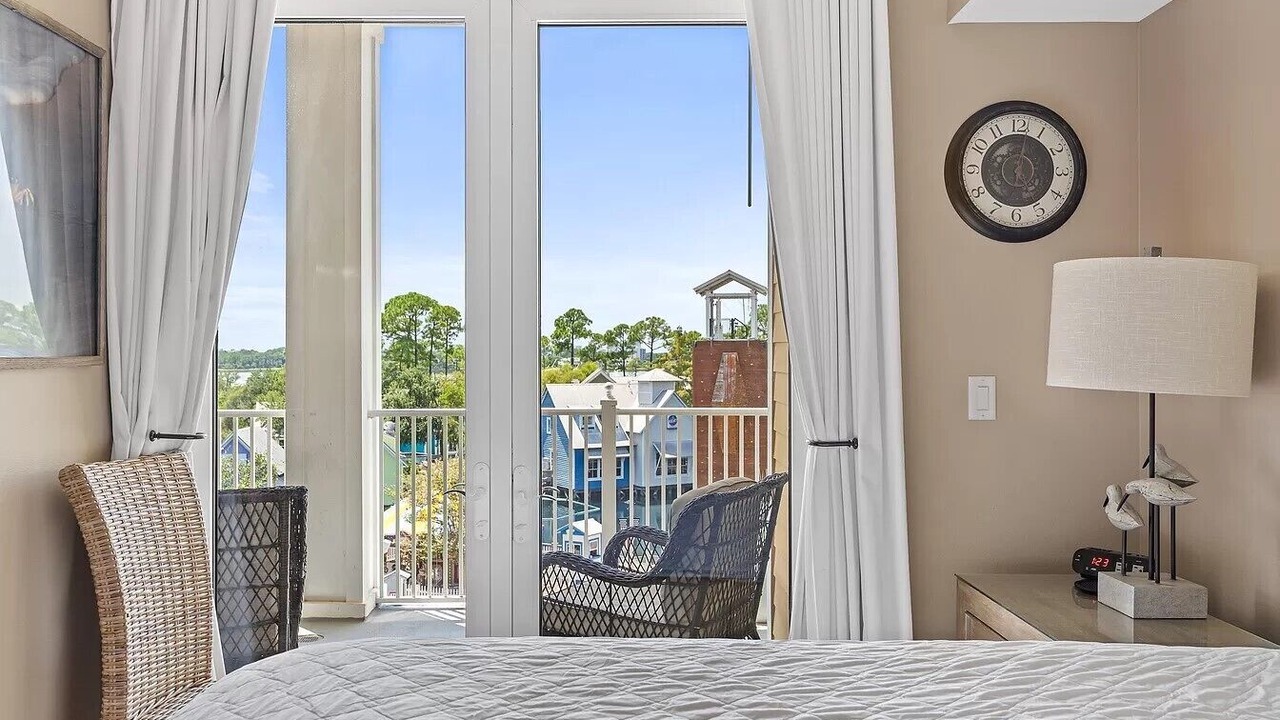 Photo of Bedroom in Baytowne Wharf