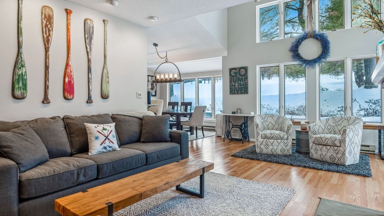 Photo of Livingroom in Quechee