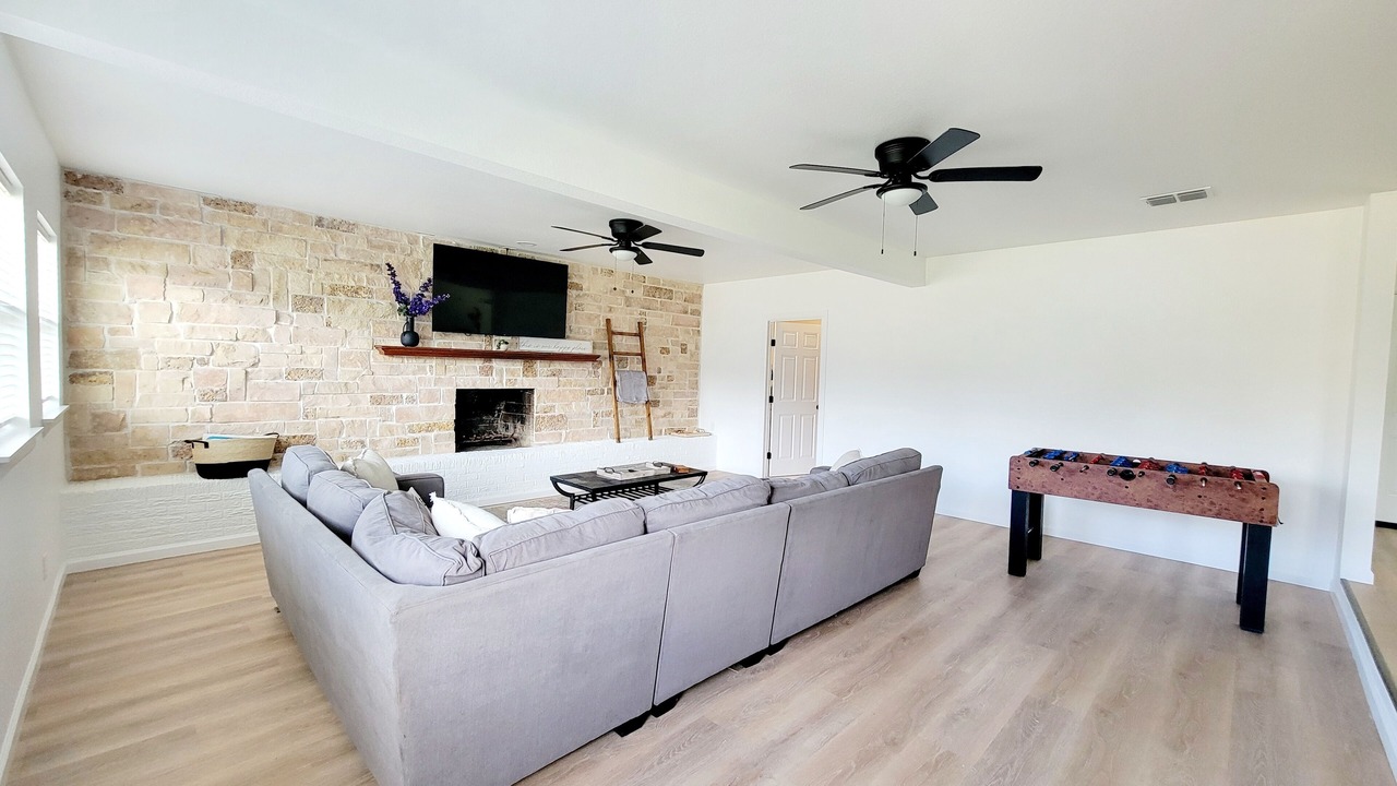 Photo of Livingroom in Stephenville
