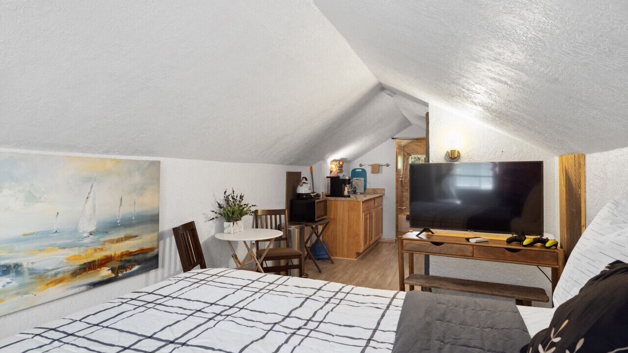 Photo of Others in Central - Terry