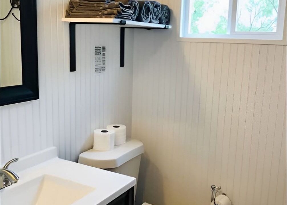Photo of Bathroom in San Saba