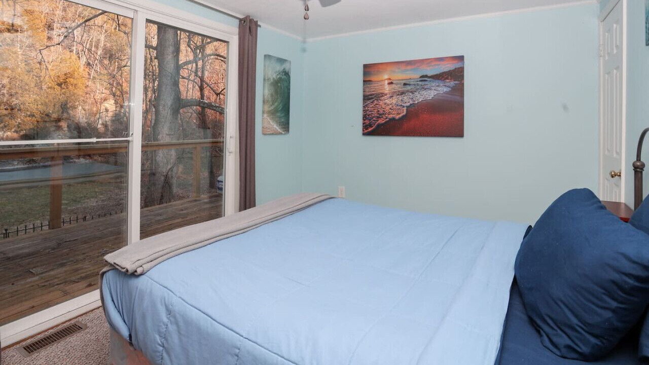Photo of Bedroom in Spottswood
