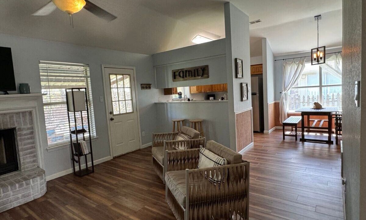 Photo of Livingroom in Roanoke