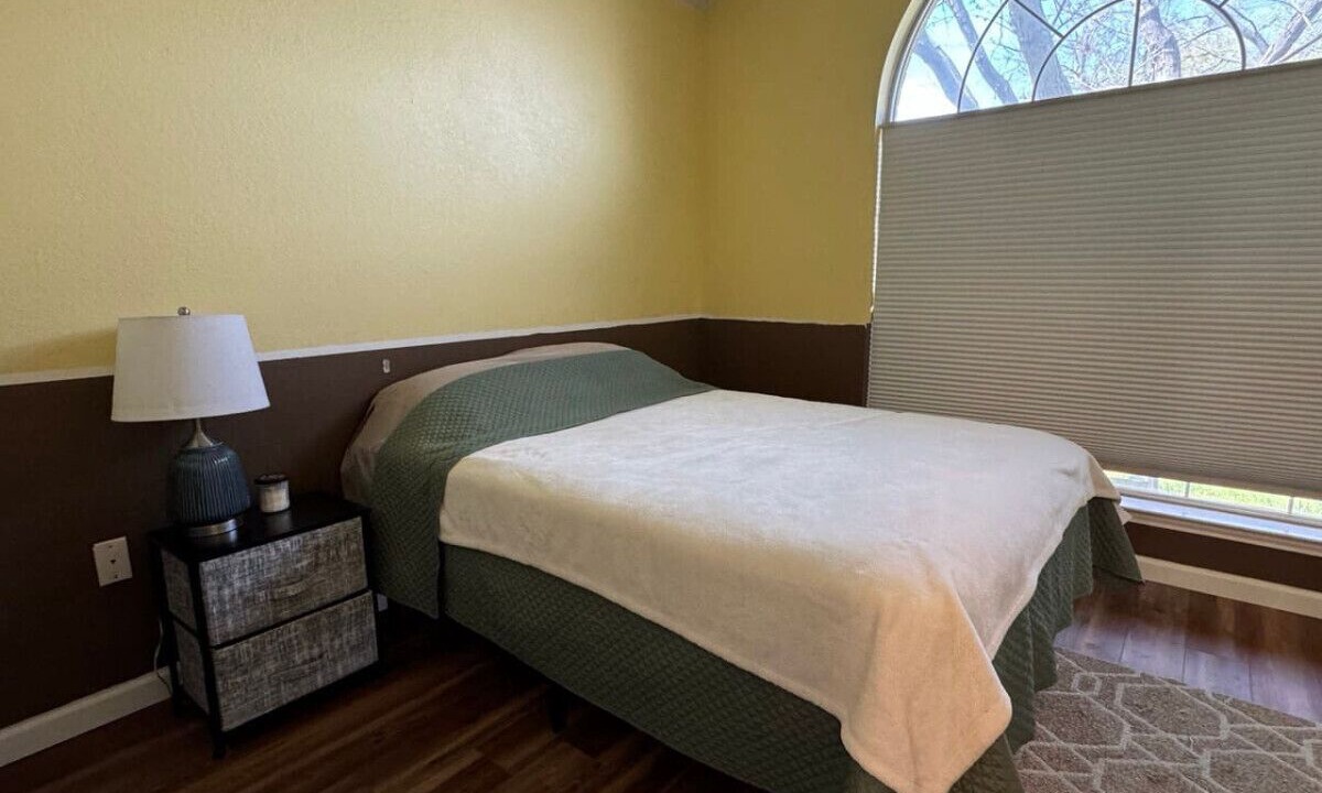 Photo of Bedroom in Roanoke