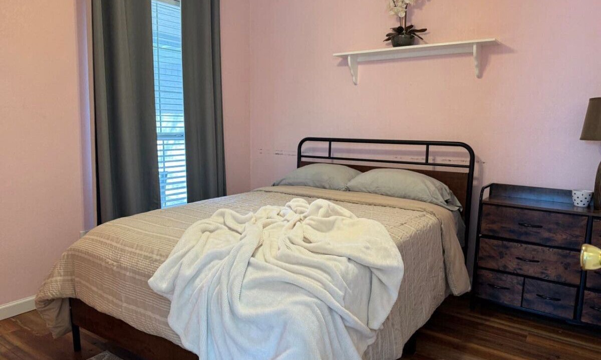 Photo of Bedroom in Roanoke
