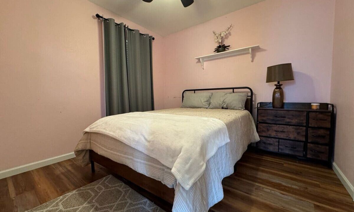 Photo of Bedroom in Roanoke