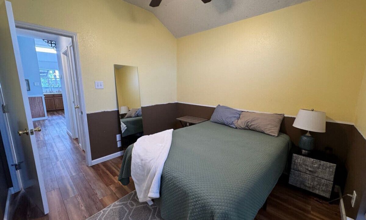 Photo of Bedroom in Roanoke