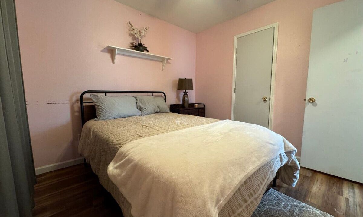 Photo of Bedroom in Roanoke
