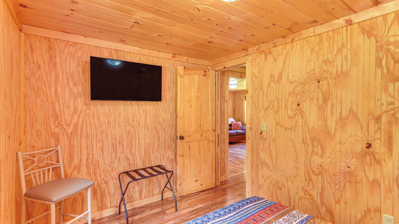 Photo of Bedroom in Beattyville