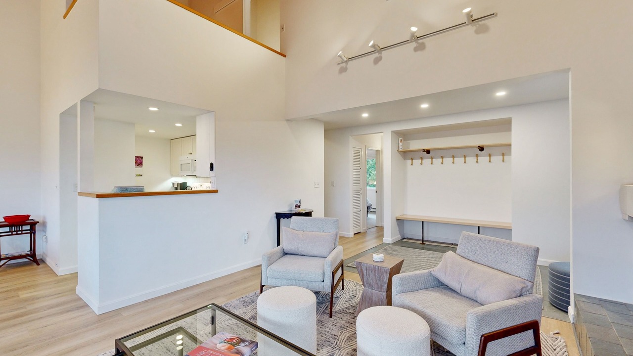 Photo of Livingroom in Warren
