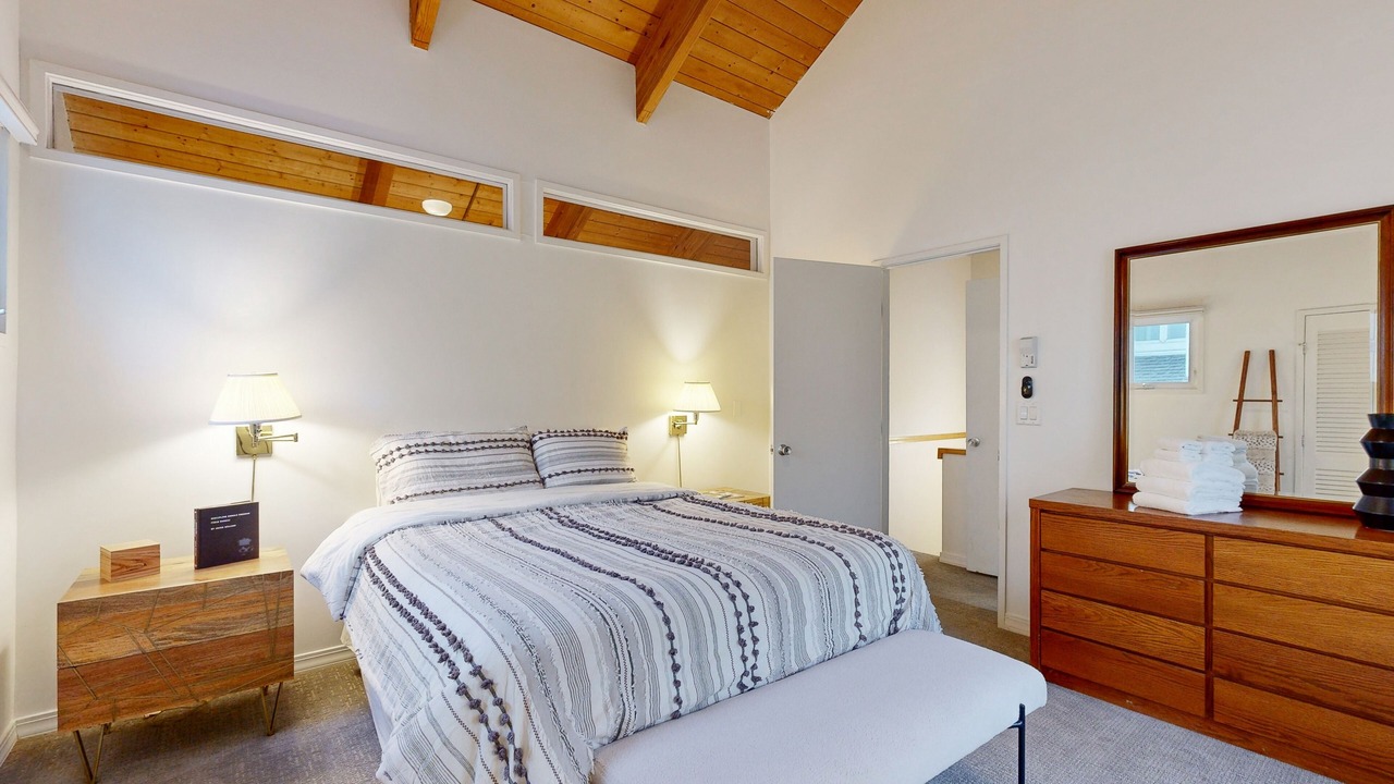 Photo of Bedroom in Warren