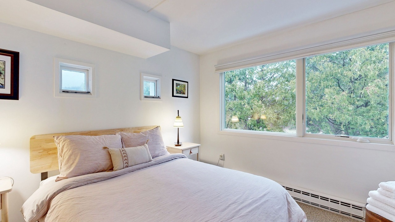 Photo of Bedroom in Warren