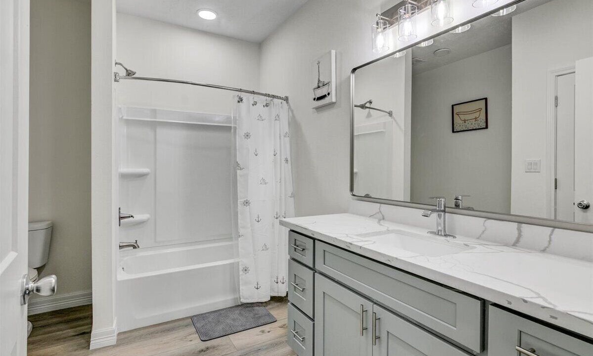 Photo of Bathroom in Brookeland