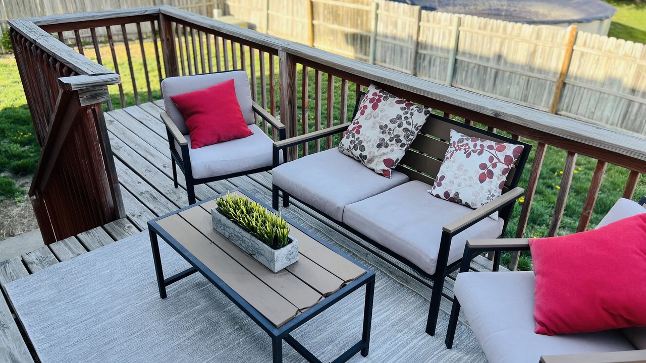 Photo of Patio Balcony in West Lincoln