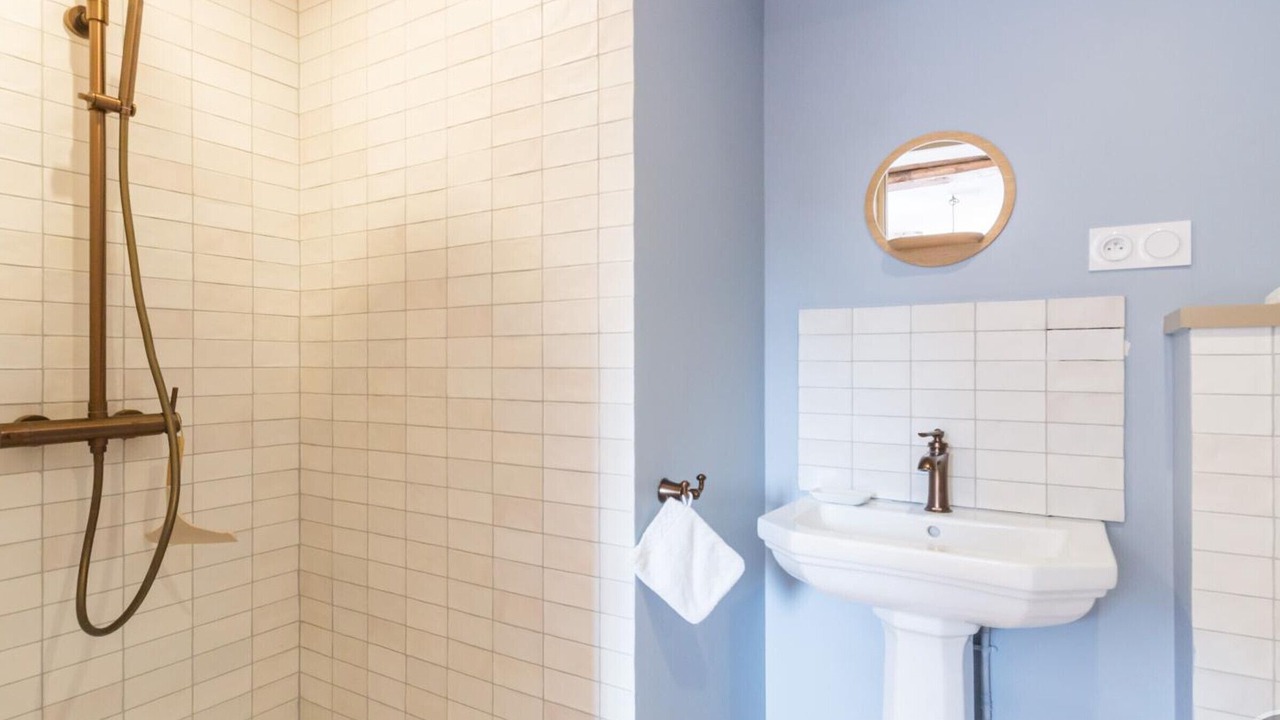 Photo of Bathroom in Les Moitiers-en-Bauptois