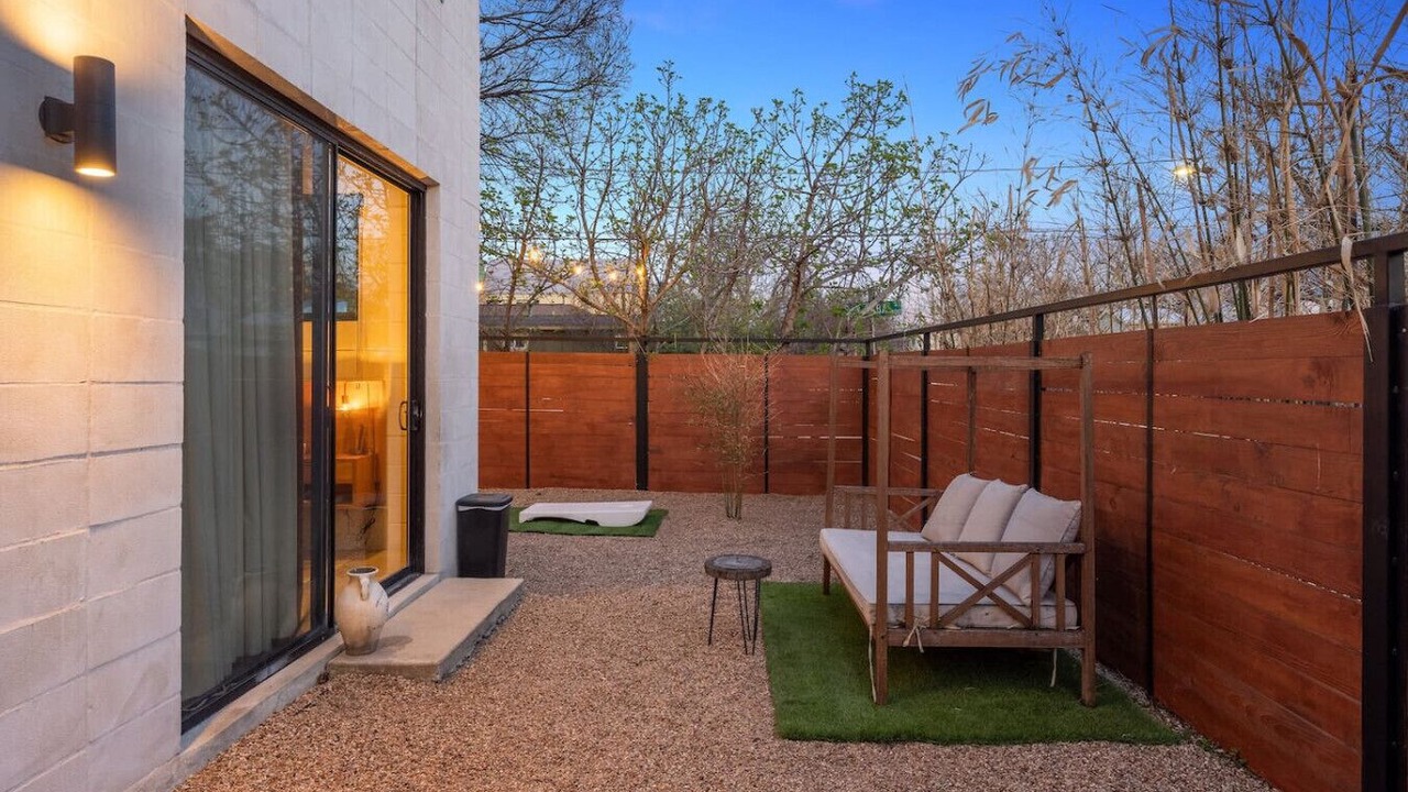 Photo of Patio Balcony in Holly