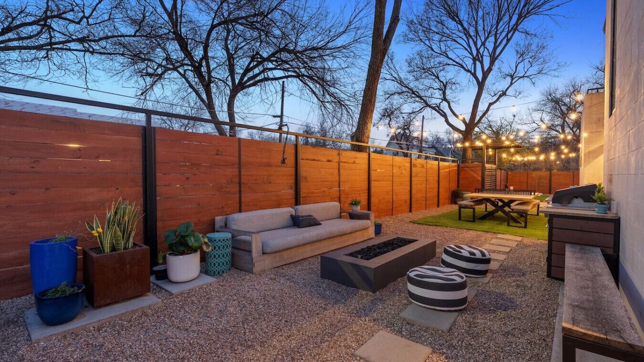 Photo of Patio Balcony in Holly