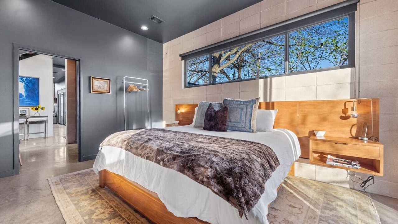 Photo of Bedroom in Holly