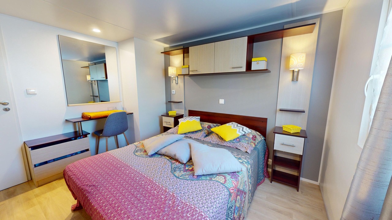 Photo of Bedroom in Brem Sur Mer
