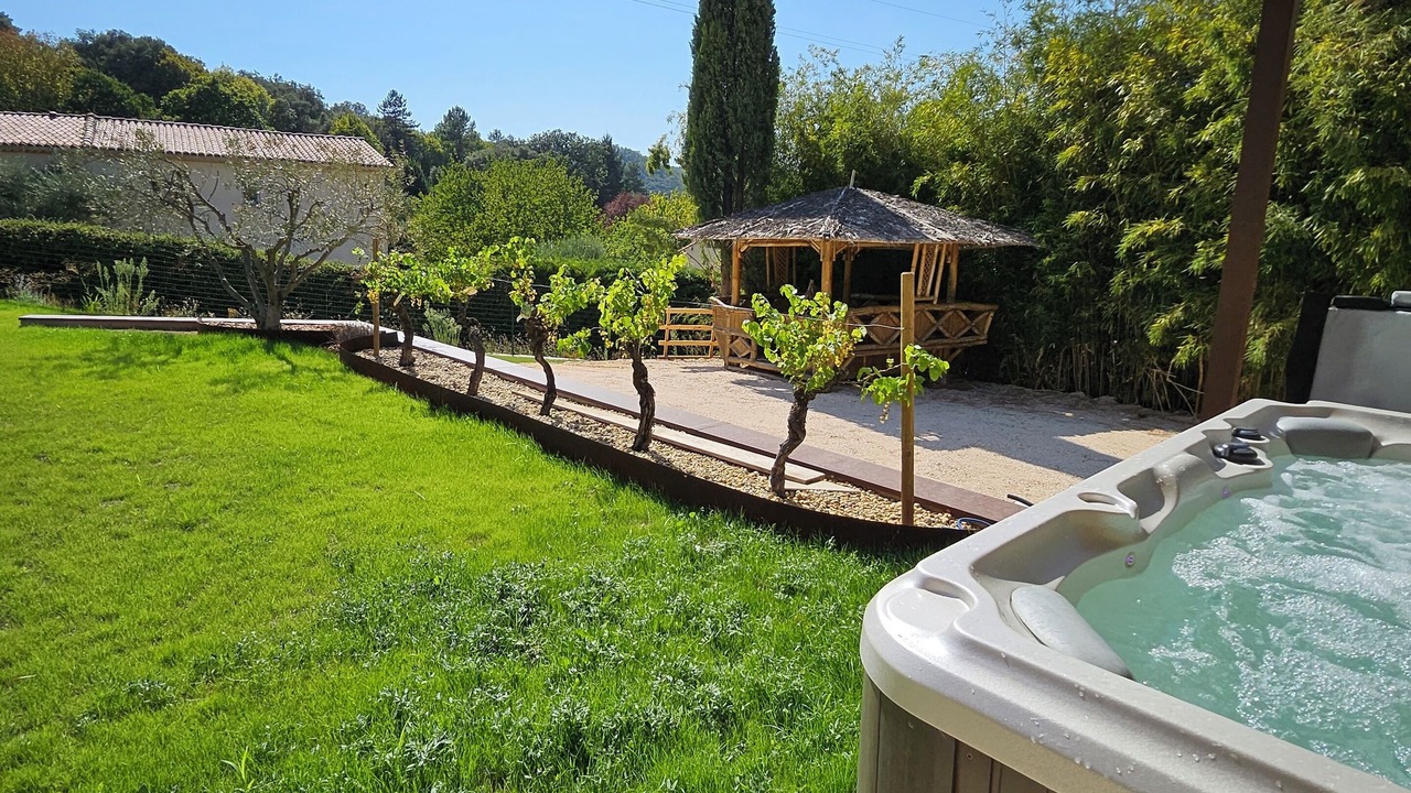 Photo of Outdoor in Saint-Martin-de-Valgalgues