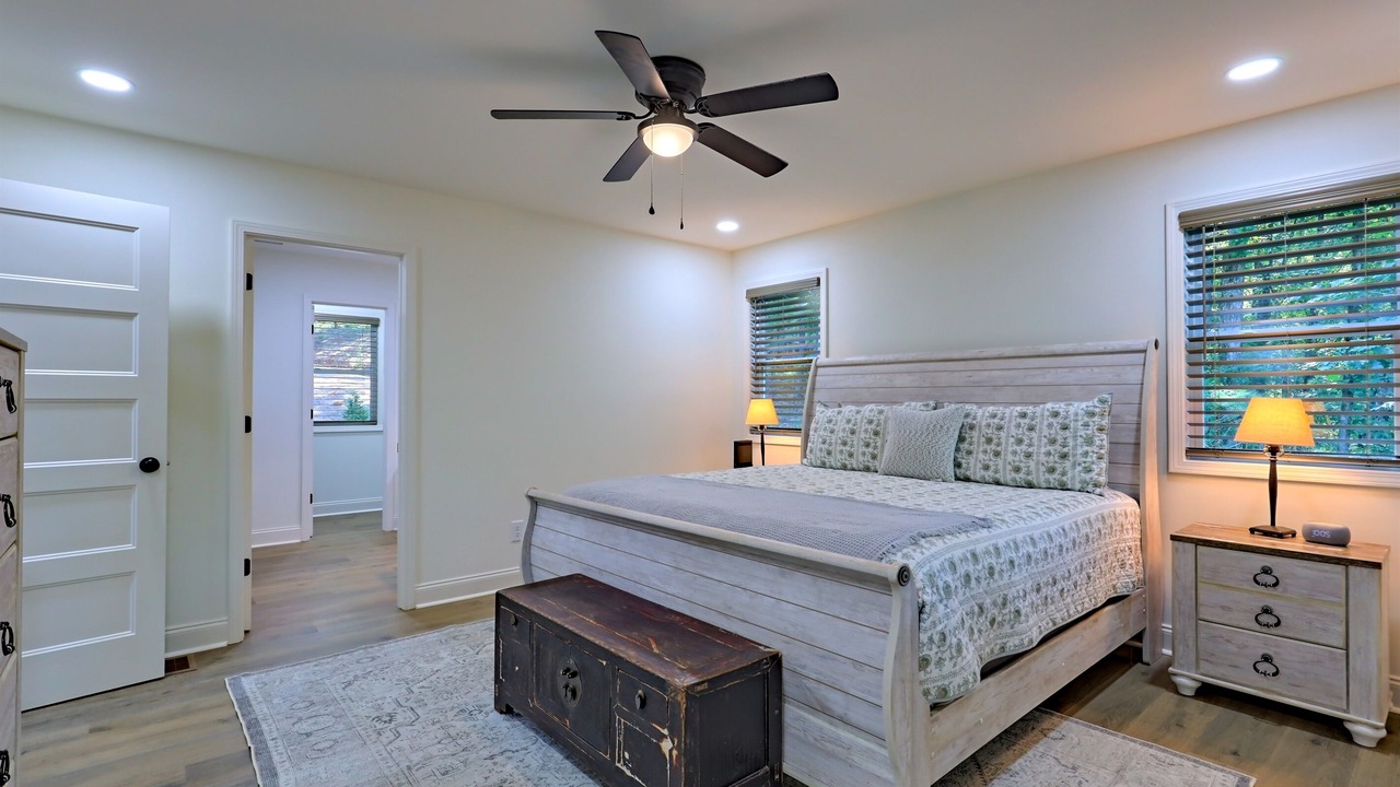 Photo of Others in Dahlonega