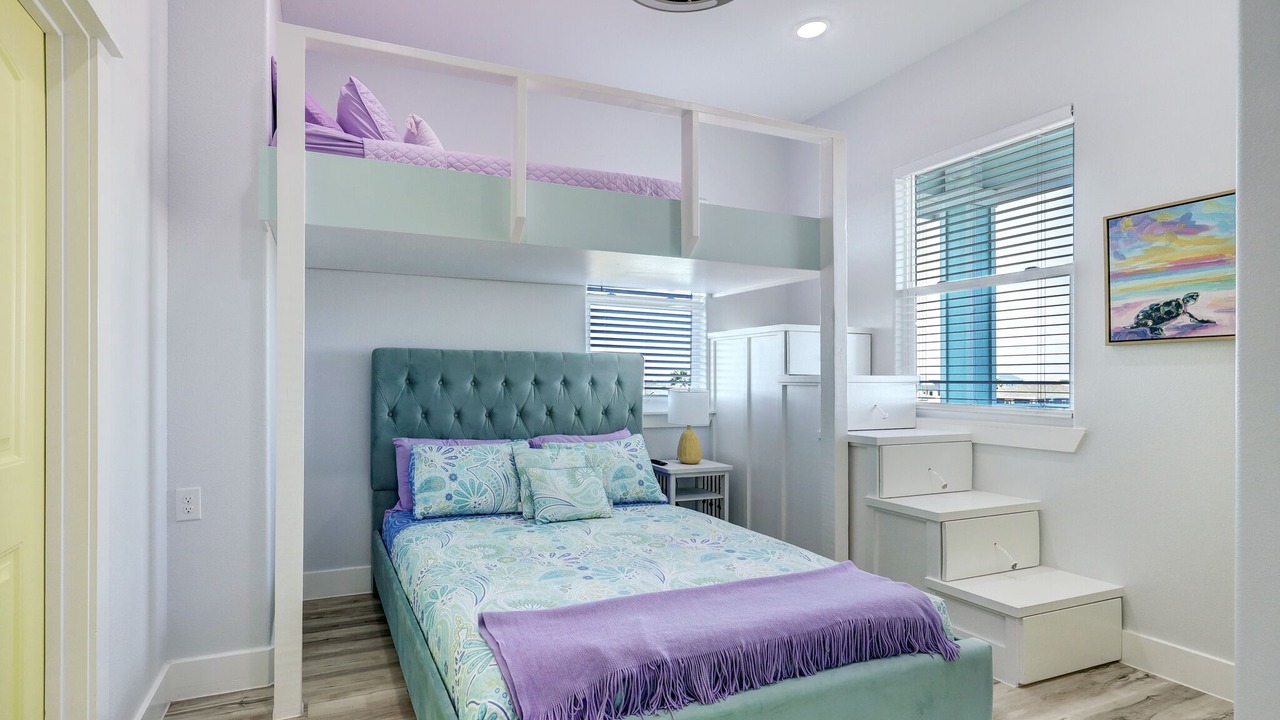 Photo of Bedroom in Surfside Beach