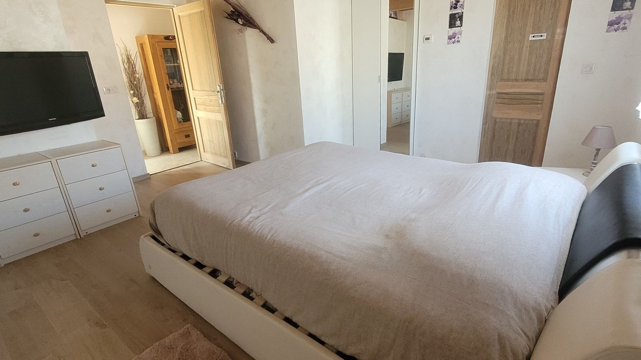 Photo of Bedroom in Saint-Hilaire-d'Ozilhan