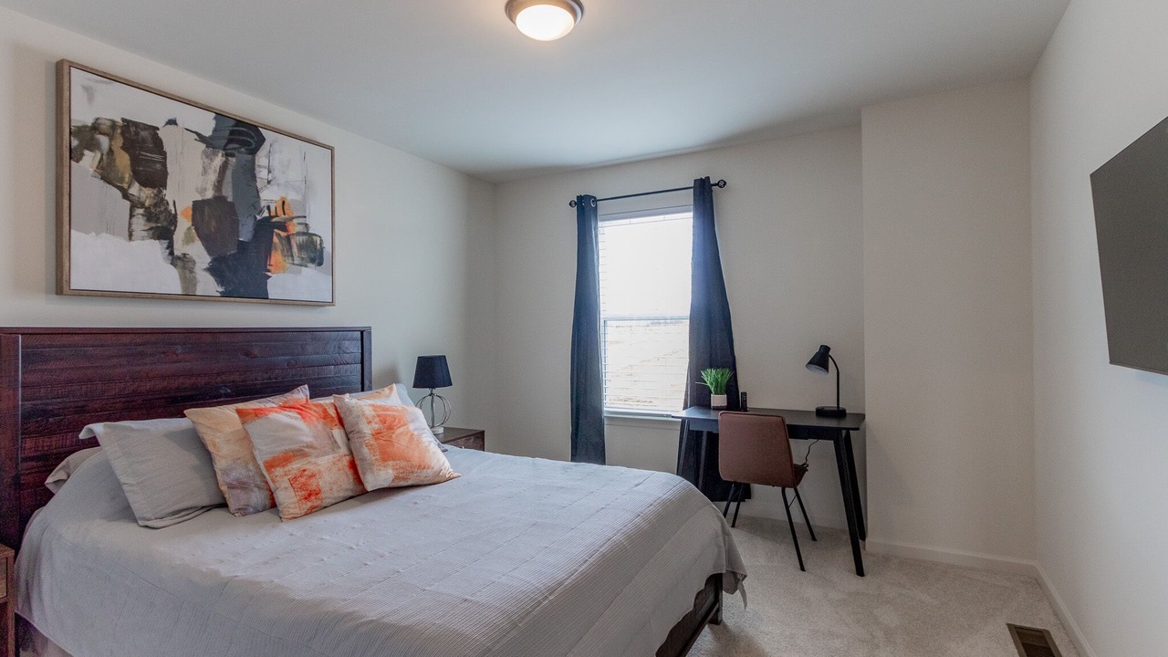 Photo of Bedroom in State College