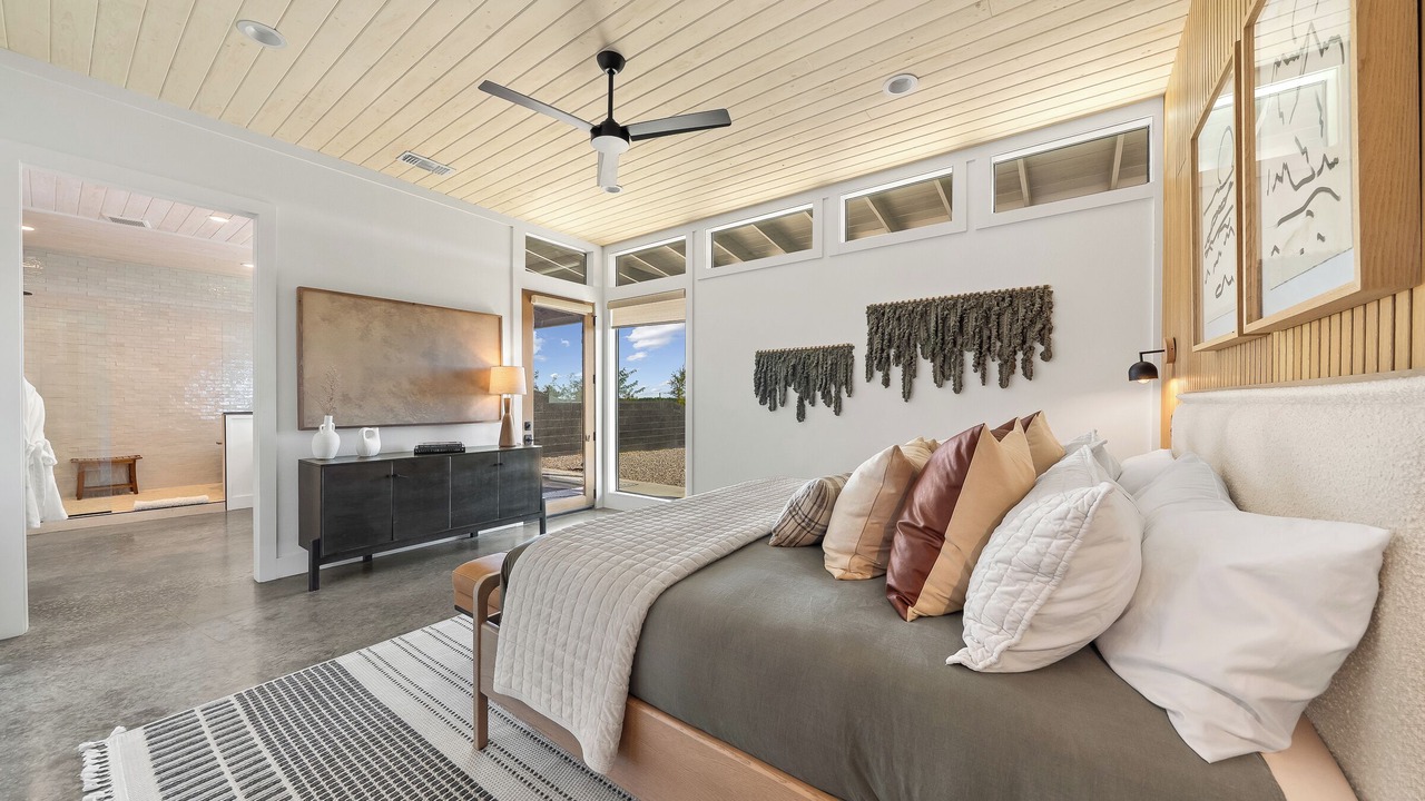 Photo of Bedroom in Broken Bow