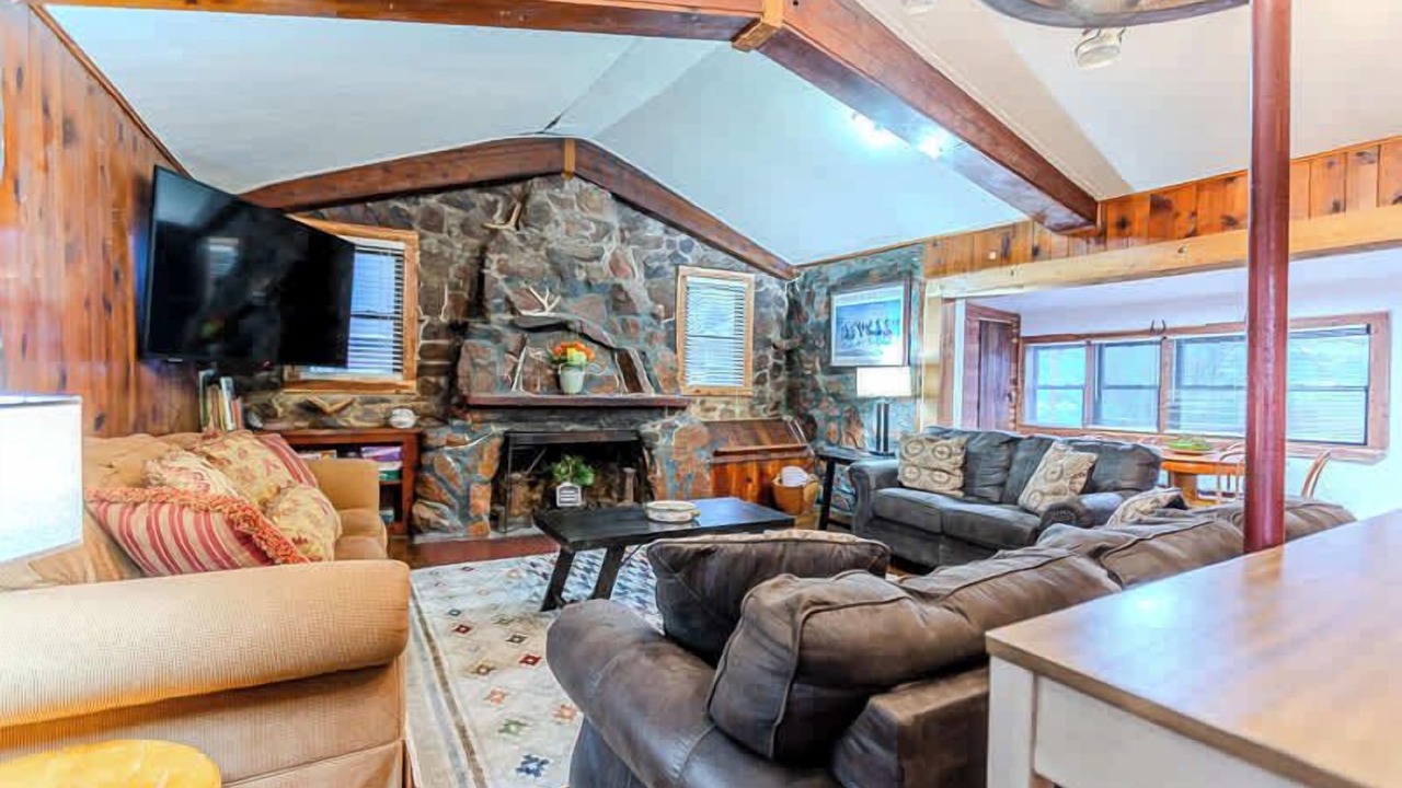 Photo of Livingroom in Medicine Park