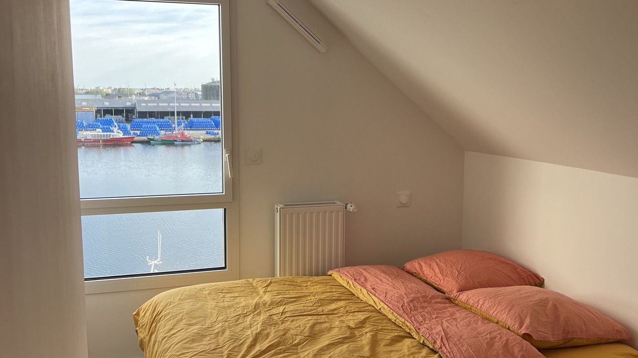 Photo of Bedroom in Saint-Servan