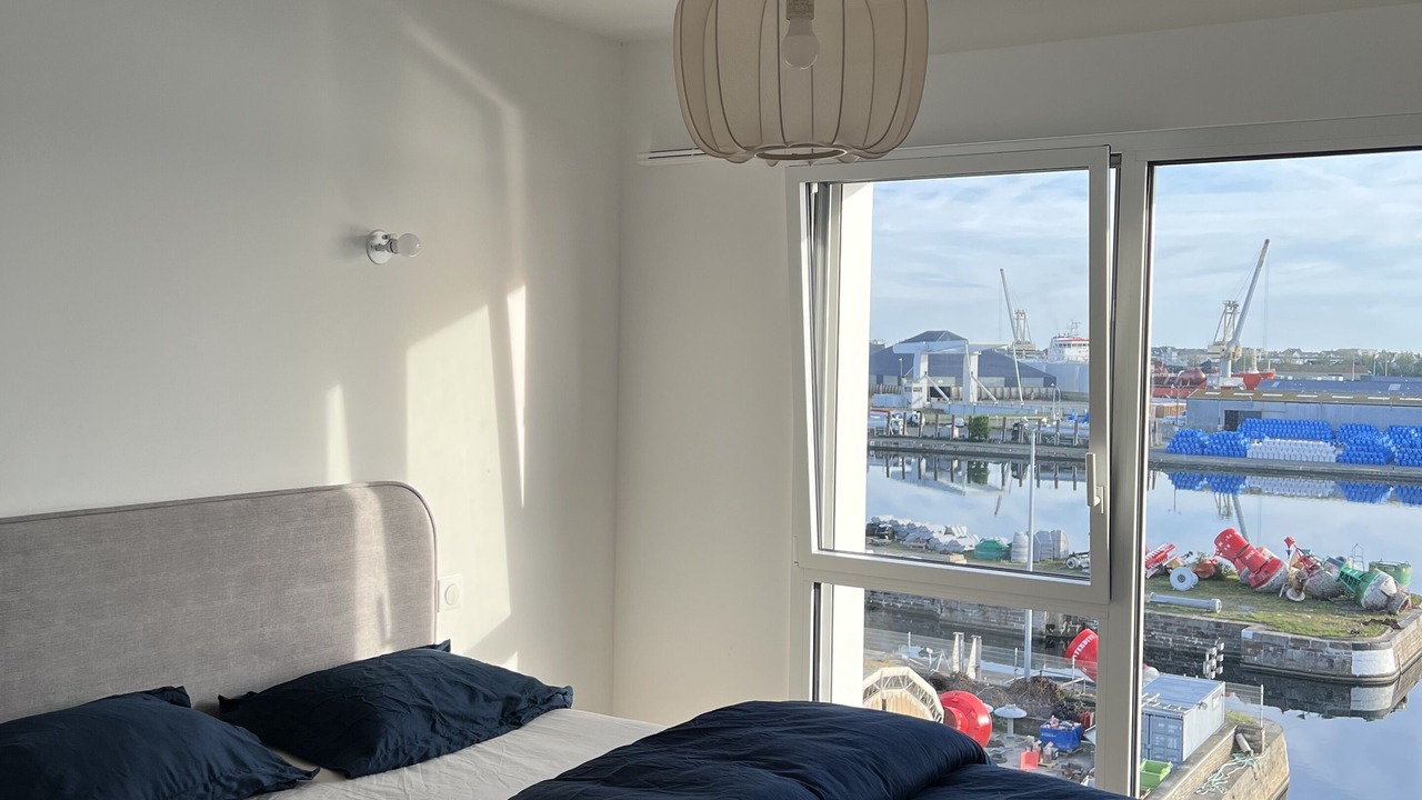 Photo of Bedroom in Saint-Servan