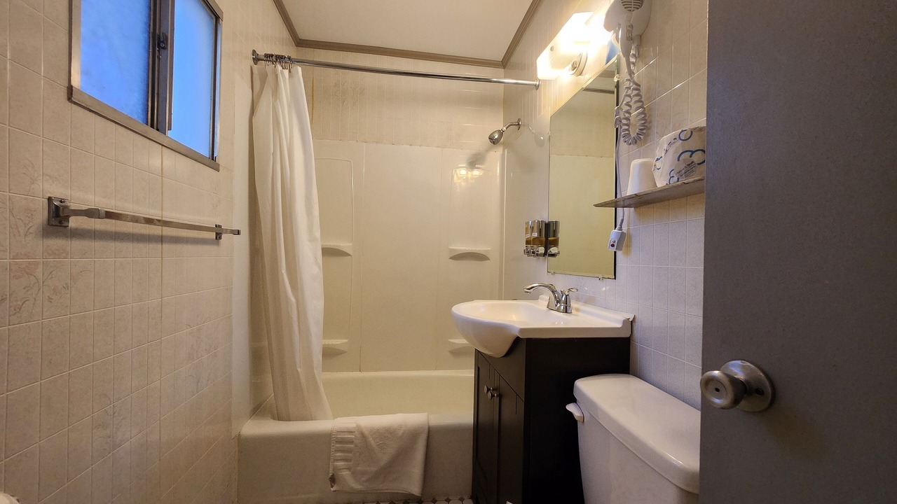 Photo of Bathroom in Lake George