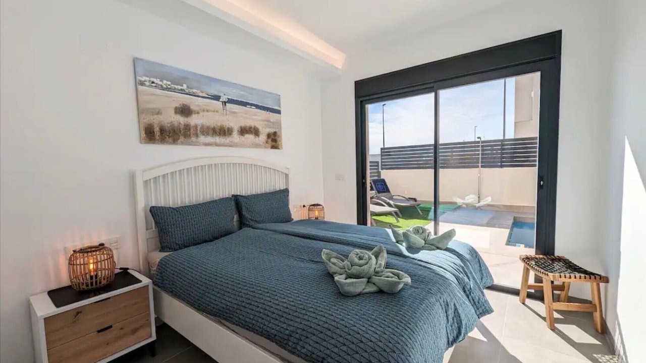 Photo of Bedroom in Los Montesinos