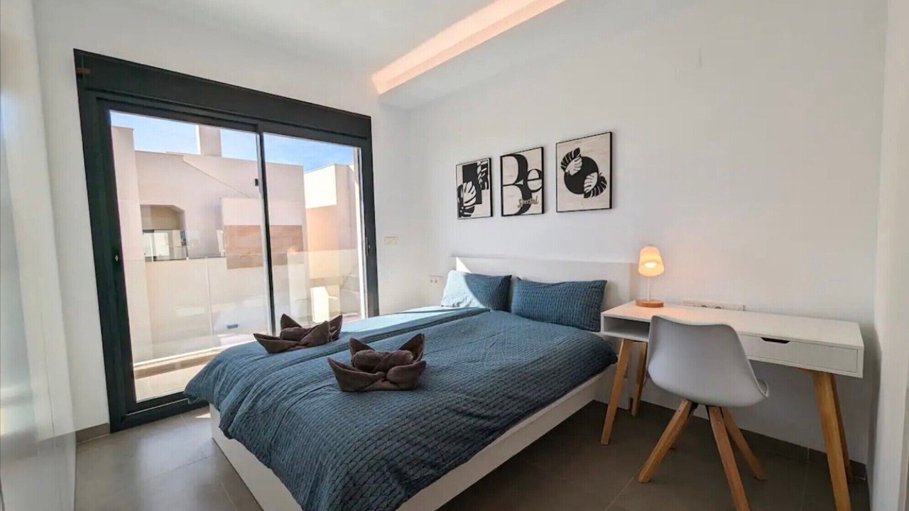 Photo of Bedroom in Los Montesinos