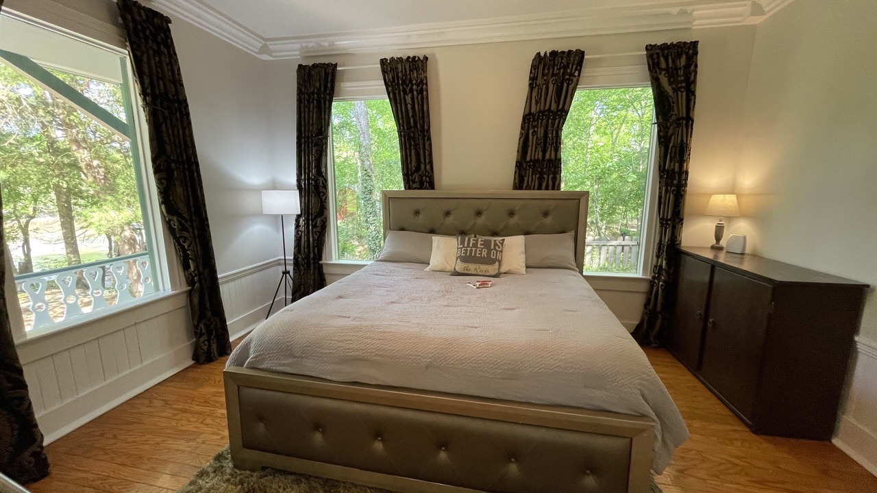 Photo of Bedroom in Milton